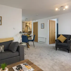 https://the-aura-suite.yorkshirehotels.net